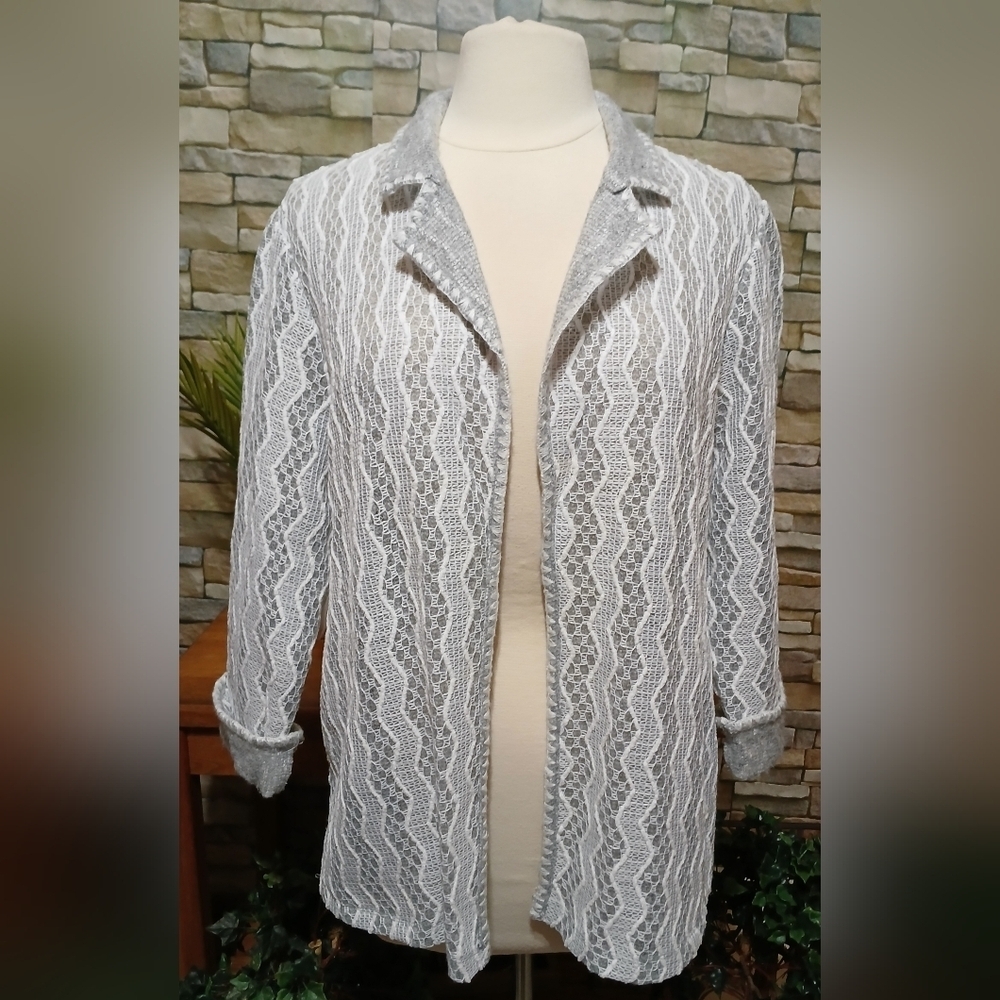 ALFRED DUNNER Eskimo Kiss Chic Gray and White Textured Cardigan Jacket Sz 16